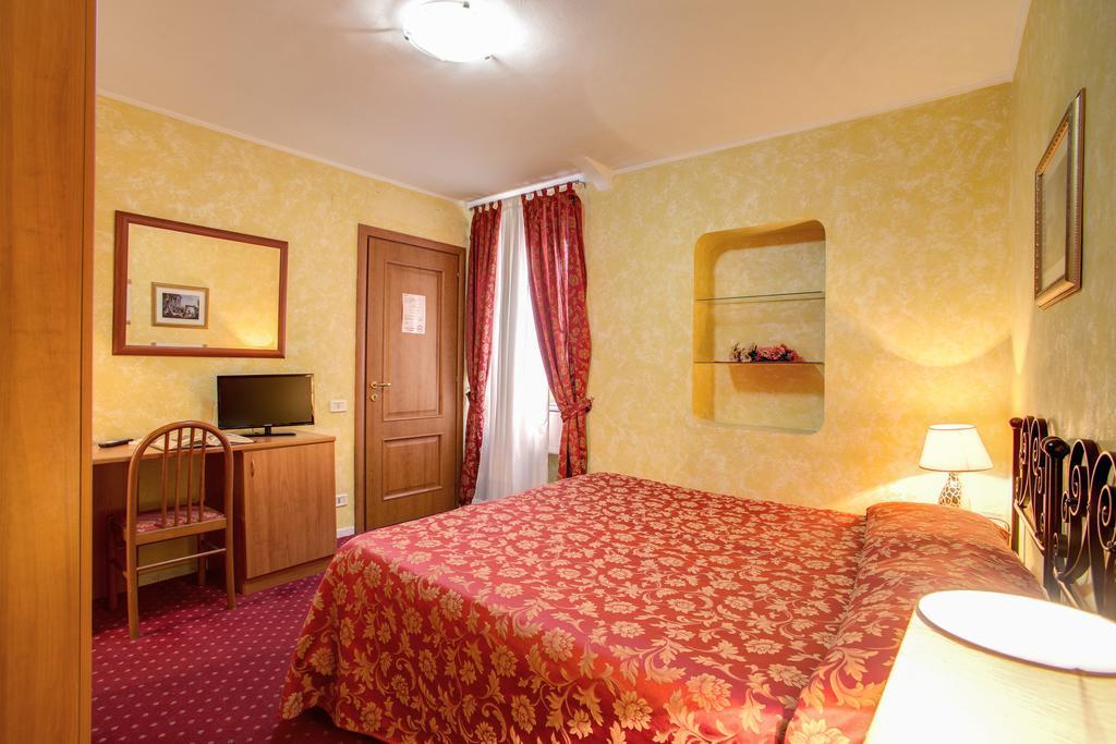 Monti Guest House - Affittacamere Rome Extérieur photo