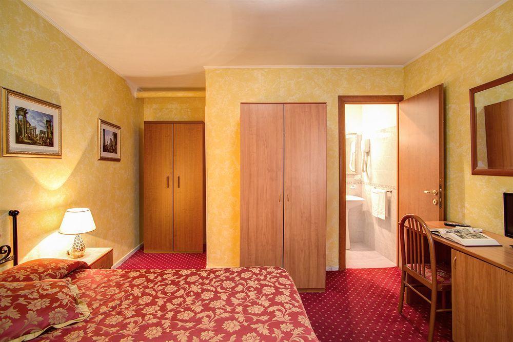 Monti Guest House - Affittacamere Rome Extérieur photo