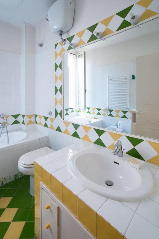 Monti Guest House - Affittacamere Rome Extérieur photo