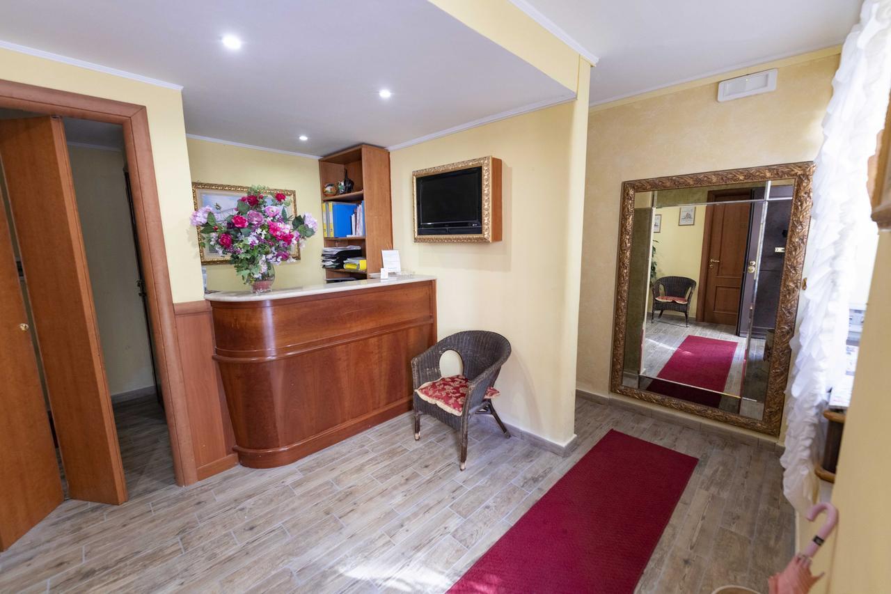 Monti Guest House - Affittacamere Rome Extérieur photo