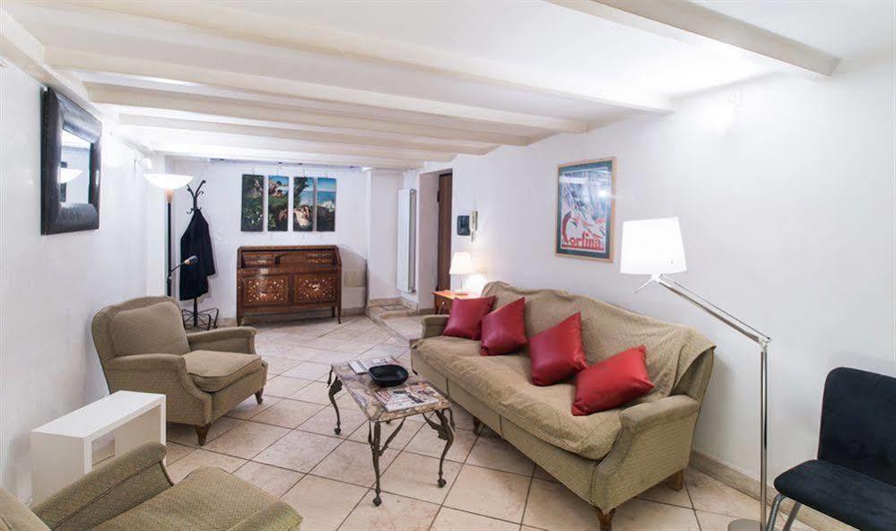 Monti Guest House - Affittacamere Rome Extérieur photo